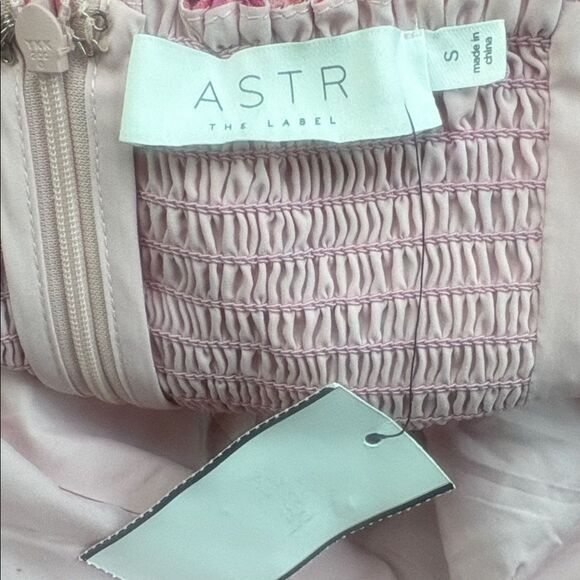 NWT ASTR The Label Olina Pink Ditsy Floral Ruffle Maxi Dress - Picture 8 of 8